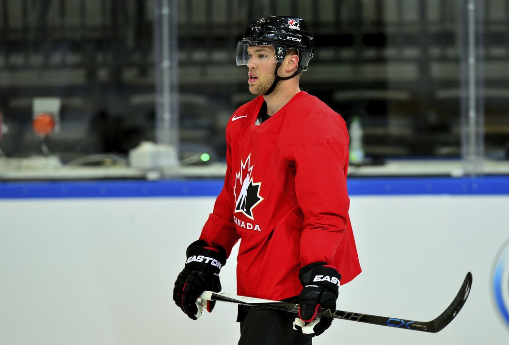 Taylor Hall byl vyměněn do New Jersey