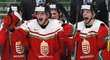 Hráči Maďarska slaví gól do sítě Běloruska