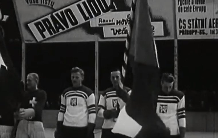 Československá hokejová reprezentace na 12. mistrovství světa v Praze vybojovala bronz po zápase s nacistickým Německem. Vítězství 3:0 zvedlo náladu celého národa v těžkých časech, kterými si čs. stát již procházel