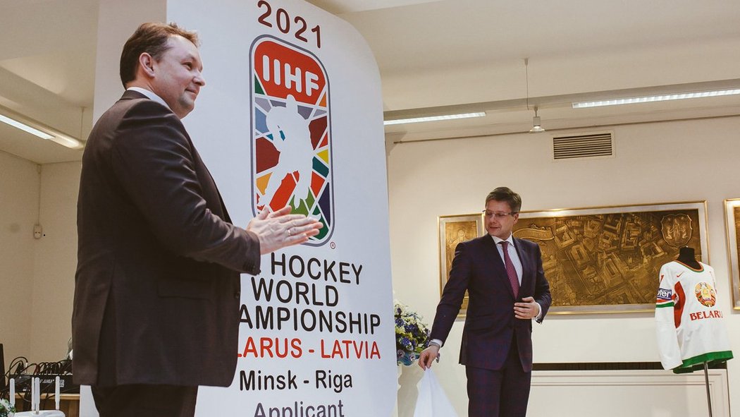 Za současné situace v Bělorusku není vůbec jisté, jestli se uskuteční mistrovství světa v hokeji 2021. Lotyšská vláda odmítá spolupořádat turnaj se sousední zemí