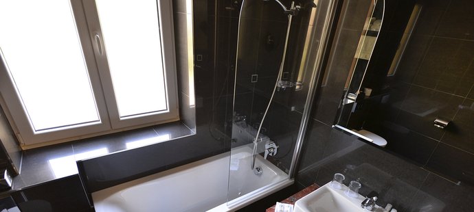 Koupelna, kterou budou mít k dispozici české hokejové hvězdy
