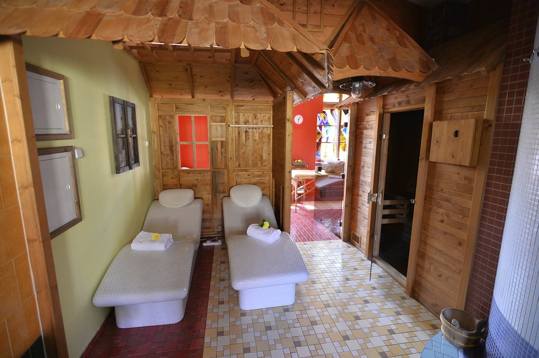 Hotel pro české hokejisty nabízí i plně vybavené relaxační centrum se saunou...