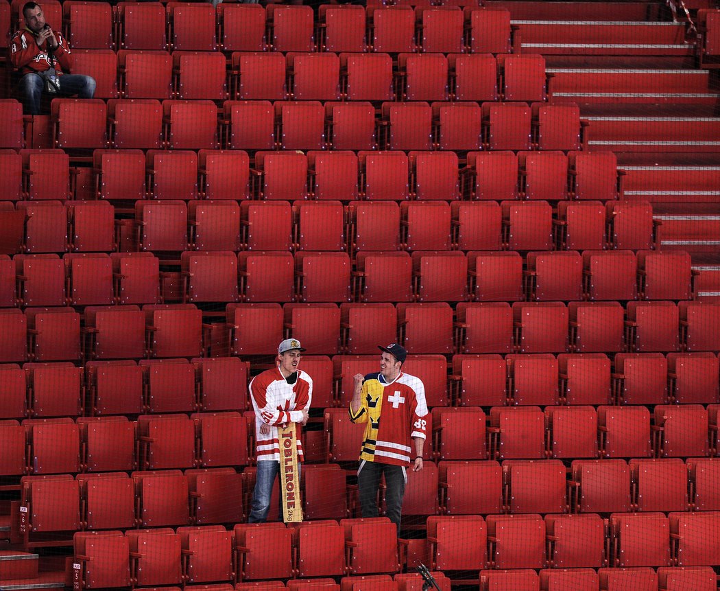 Souboj mezi Českem a Švýcarskem fanoušky ve Stockholmu nelákal. Tribuny ve čtvrtfinále zůstaly povětšinou prázdné....