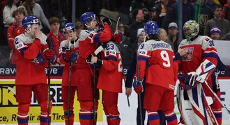Česko - Švédsko 2:4. Dvacítka má po třech letech stříbro. Historické ocenění pro Čihaře Česko - Švédsko 2:4. Dvacítka má po třech letech stříbro. Historické ocenění pro Čihaře