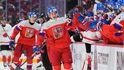 Český útočník Petr Sikora oslavuje úvodní gól ve čtvrtfinále mistrovství světa proti Kanadě