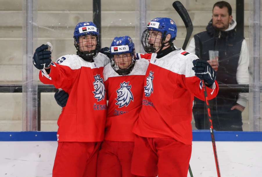 Čeští hokejisté předvedli dominantní výkon ve čtvrtfinále proti Švýcarsku
