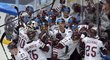 Lotyšští hokejisté se radují z úvodní výhry na světovém šampionátu v Dánsku