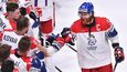 Kapitán Jakub Voráček se raduje s českými hokejisty po výhře nad Švýcarskem na závěr skupiny B MS v hokeji