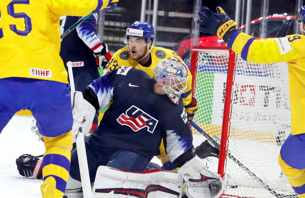 Viktor Arvidsson dává gól do sítě USA