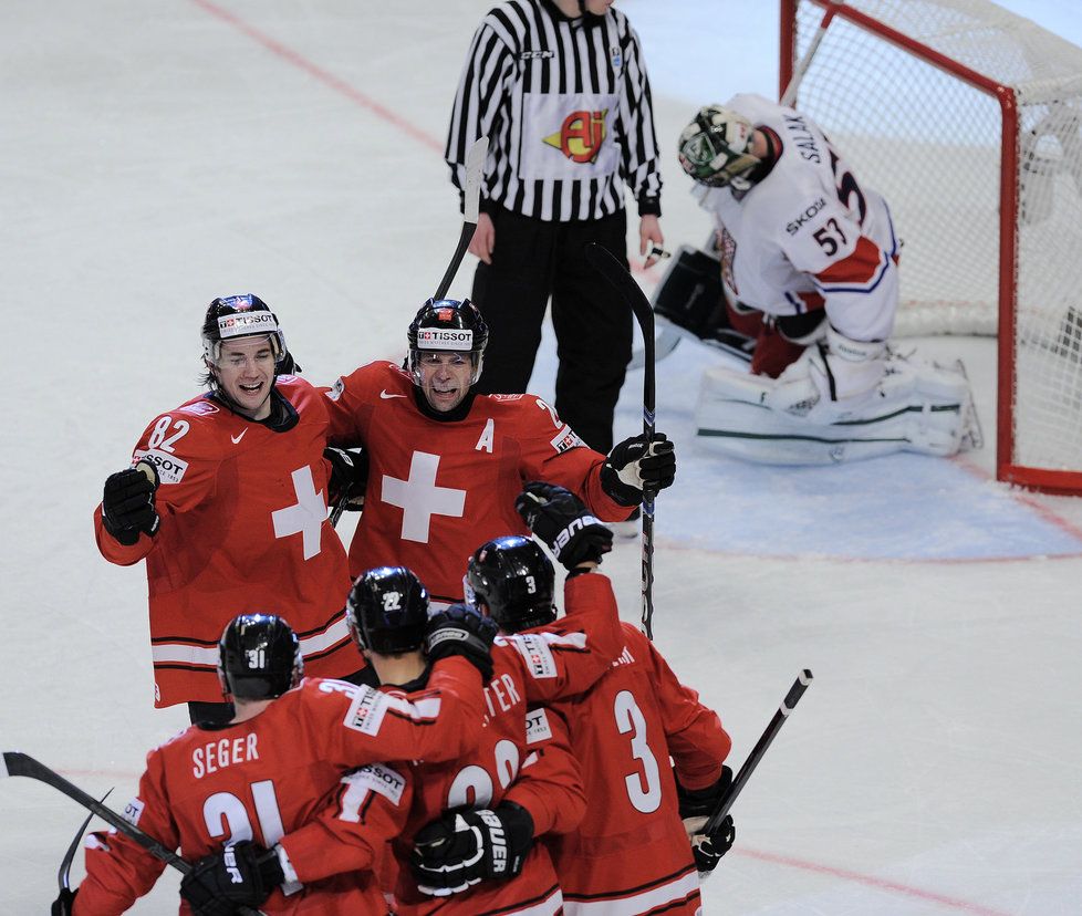Švýcaří se radují z Niederreiterova gólu
