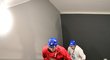 Čeští hokejisté, kteří se nevešli do výtahu, odcházeli z tréninku po schodech