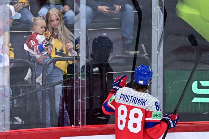 Pastrňákova máma o kapitánovi Bostonu: Má víc povinností i doma. Je super táta a manžel Pastrňákova máma o kapitánovi Bostonu: Má víc povinností i doma. Je super táta a manžel