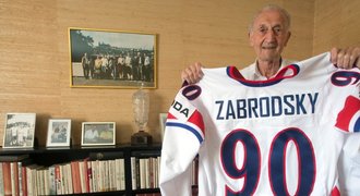 Zábrodský byl český Mr. Hockey, ale jinak. Bez něj by třeba nebylo Nagano