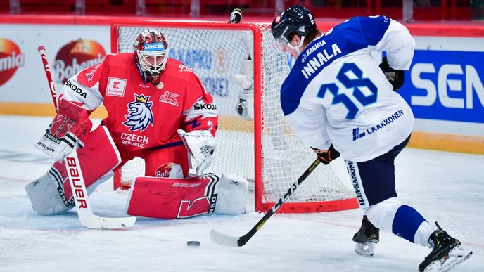 Dominik Furch byl na střelu Jereho Innaly z ostrého úhlu připravený.