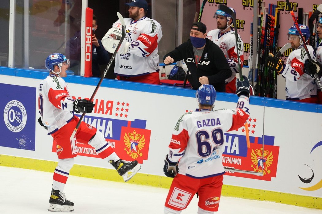 Jakub Flek poslal Čechy ve druhé třetině do vedení 2:1