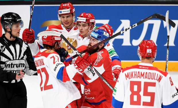 Utkání s Ruskem bylo chvílemi i pořádně vypjaté, aktivní ve strkanicích byl hlavně Filip Hronek Utkání s Ruskem bylo chvílemi i pořádně vypjaté, aktivní ve strkanicích byl hlavně Filip Hronek