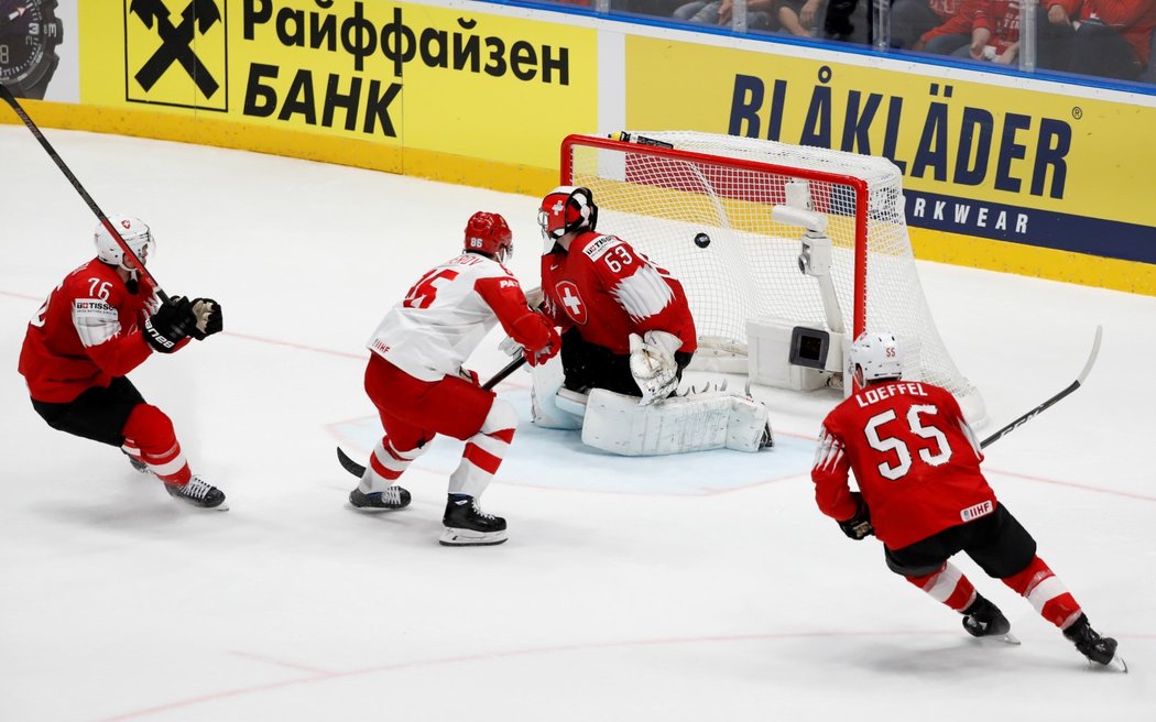 Dvěma góly zařídil Nikita Kučerov vítězství Ruska nad Švýcarskem 3:0