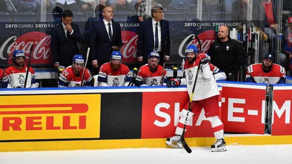 Semifinále proti Kanadě českým hokejistům hrubě nevyšlo, po vysoké porážce je čeká jen boj o bronz