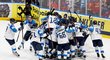 Finští hokejisté porazili Rusko 1:0 a po zápase mohli euforicky oslavit postup do finále