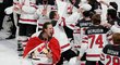 Kanadští hokejisté se radují ze zisku zlatých medailí