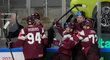 Lotyšští hokejisté senzačně zdolali ve čtvrtfinále MS Švédsko