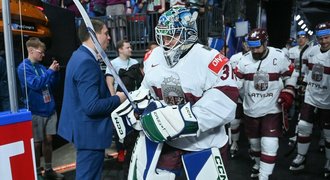 Lotyšský hokej ve tmě. Přišel o výhodu, ostuda Dinama v play off