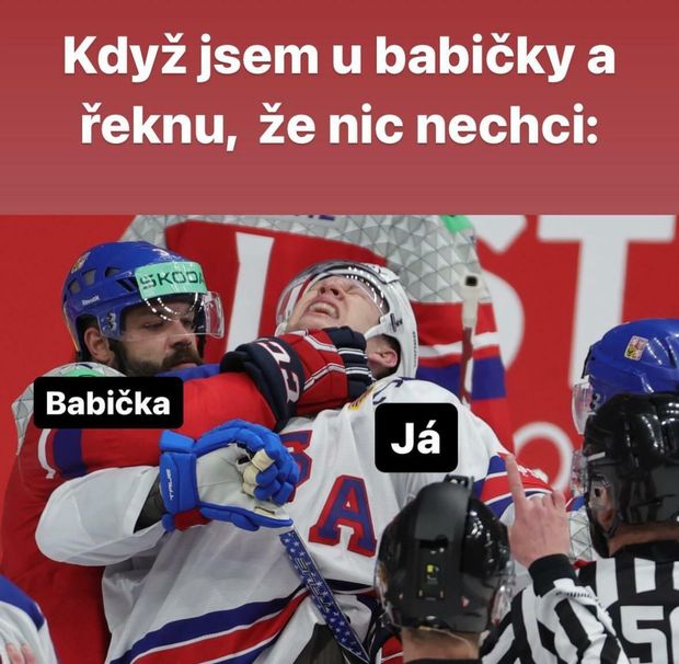 Radko Gudas a Brady Tkachuk bavili během čtvrtfinále MS fanoušky Radko Gudas a Brady Tkachuk bavili během čtvrtfinále MS fanoušky