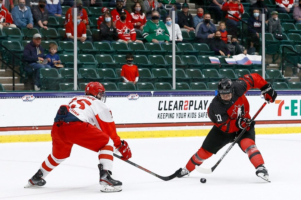 Spoluhráč Stanislava Svozila Connor Bedard by měl být budoucí jedničkou draftu NHL