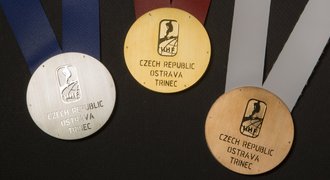 Medaile pro hokejové juniory jsou na světě. Každá z nich je originál