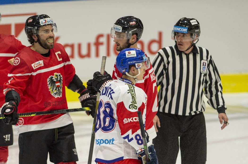 Rakouský kapitán Peter Schneider v uplynulé sezoně působil v Kometě Brno