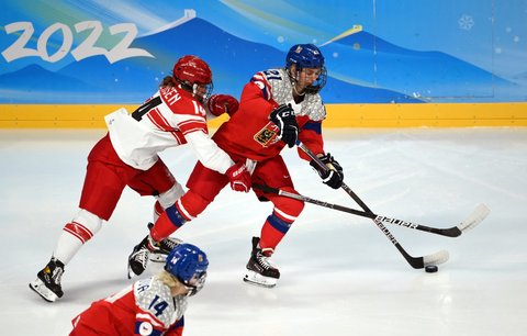 Česká útočnice Tereza Vanišová v utkání proti Dánsku