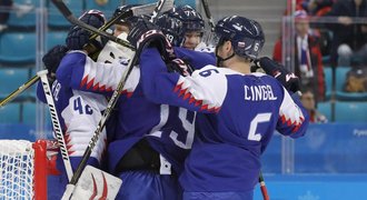 Hokejová senzace! Slováci porazili Rusy 3:2, Slovinci zdolali USA