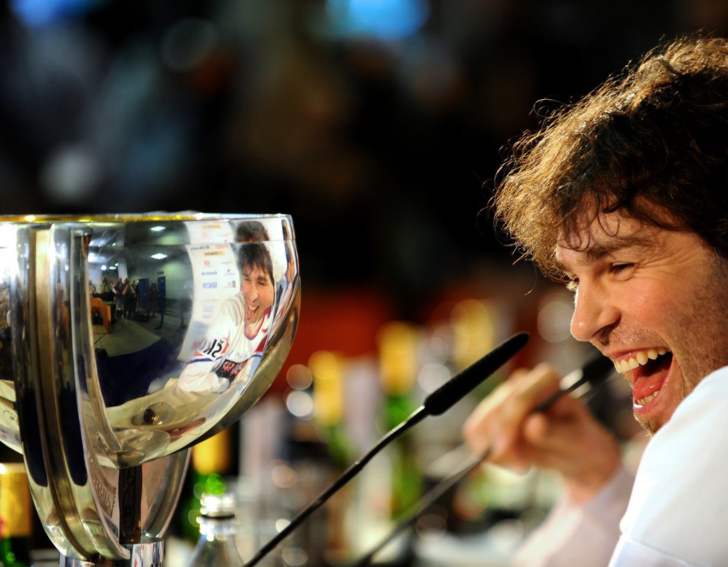 Jaromír Jágr na tiskové konferenci po příletu do Prahy ze zlatého MS 2010