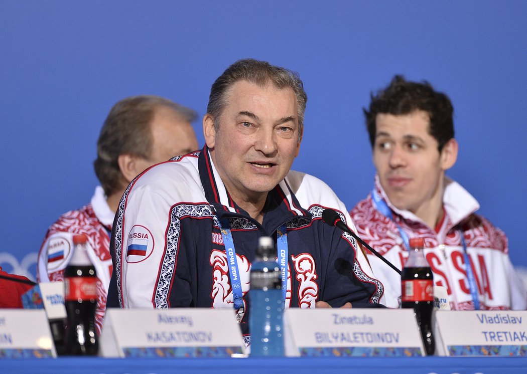 Vladislav Treťjak na tiskové konferenci ruské reprezentace před olympiádou v Soči