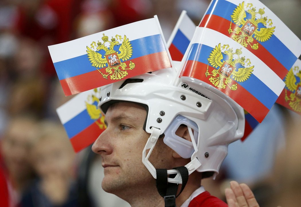 Fanoušek ruské reprezentace na semifinále se Švédskem
