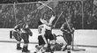 Kanaďan Paul Henderson se raduje z gólu, kterým rozhodl poslední bitvu proti Sovětskému svazu v Sérii století