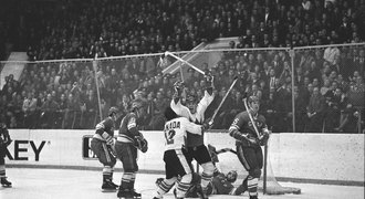 50 let od série, která změnila hokej. SSSR trápil Kanadu, NHL se otevřela