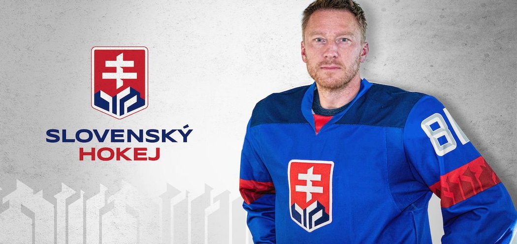 S novým dresem slovenské hokejové reprezentace zapózoval bývalý reprezentant Marián Hossa