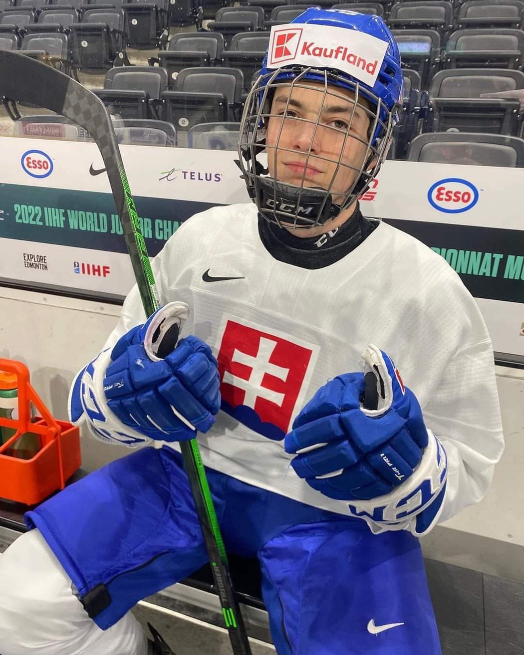 Na Juraje Slafkovského by mohl v draftu NHL 2023 navázat další Slovák - útočník Dalibor Dvorský