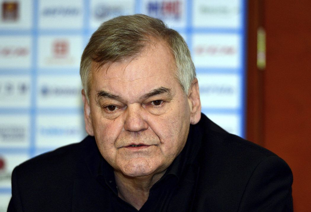 Vladimír Vůjtek nominoval na zápasy s Ruskem