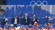 Střídačka hokejové reprezentace po vítězství v divoké bitvě proti Rusku