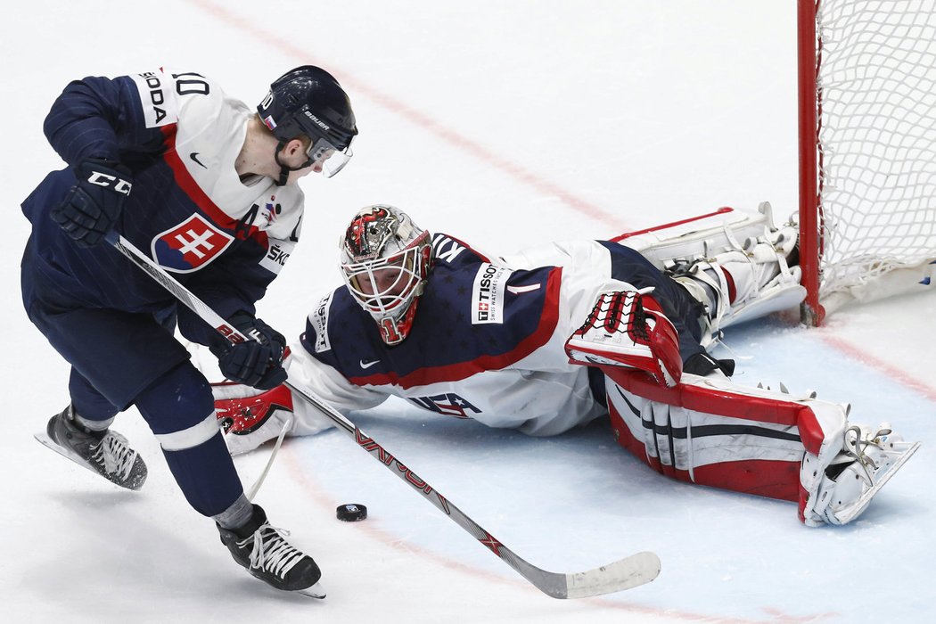 Martin Réway ve velké šanci na brankáře USA nevyzrál a Slovensko navzdory výhře 3:2 v prodloužení do čtvrtfinále nepostoupilo