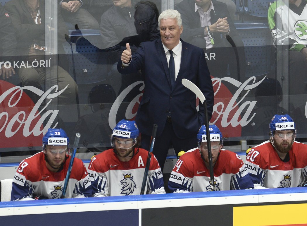 První velký úkol na MS trenér Miloš Říha splnil, dotáhl Česko do semifinále hokejového šampionátu.