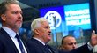 Miloš Říha se svým otcem na střídačce českého hokejového národního týmu