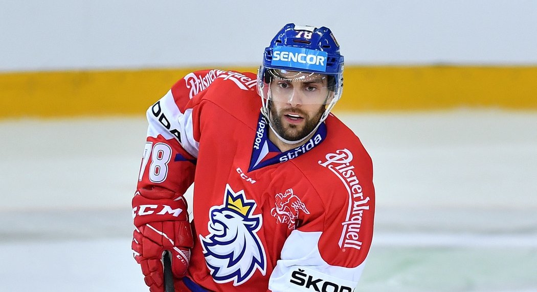 Reprezentační útočník Robin Hanzl po šampionátu v Rize mění KHL za Švédsko