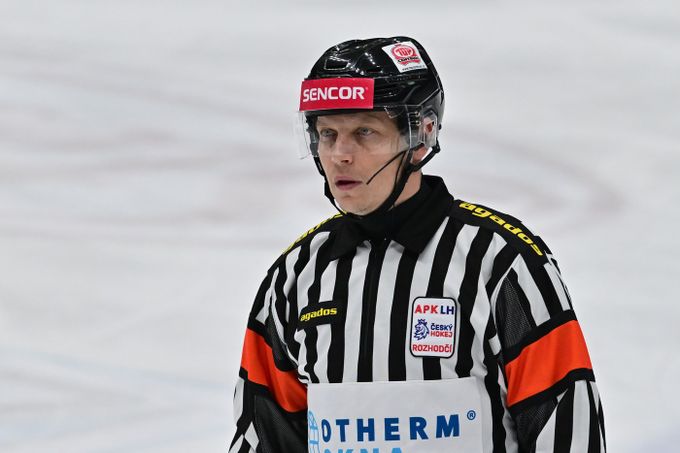 Hribik líčí, proč odchází z Česka: Zvažoval jsem konec. Vadí mi experti, co neumí pravidla Hribik líčí, proč odchází z Česka: Zvažoval jsem konec. Vadí mi experti, co neumí pravidla
