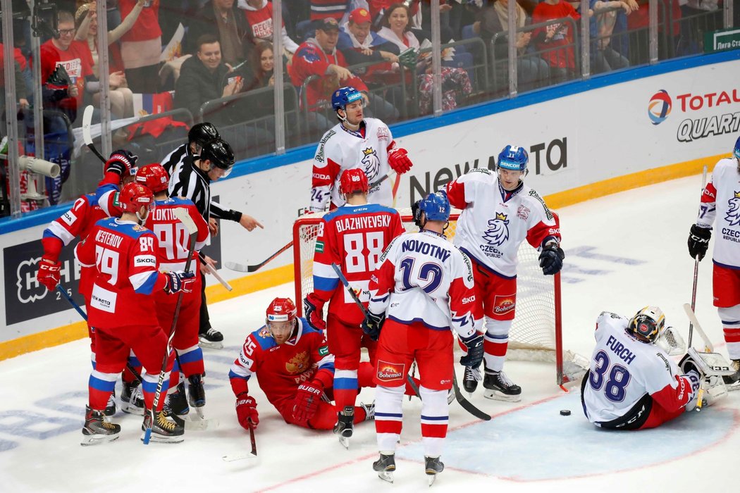 Rusové se radují z dalšího gólu do české sítě