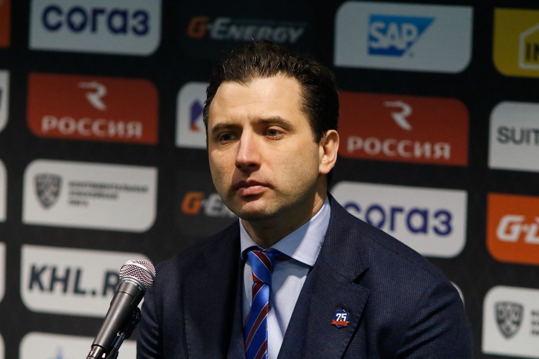 Kontroverzní trenér SKA Petrohrad Roman Rotenberg se do funkce jmenoval sám