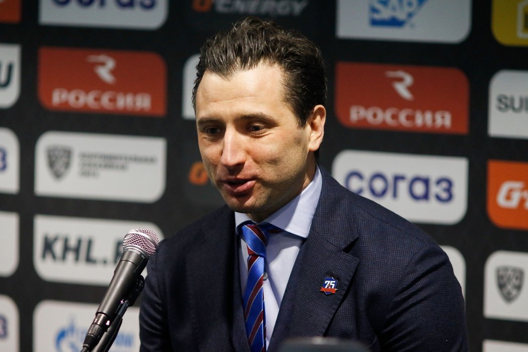 Kontroverzní trenér SKA Petrohrad Roman Rotenberg se do funkce jmenoval sám
