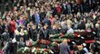 Pohřební tryzny za mrtvé hokejisty se zúčastnily desetitisíce fanoušků, soupeřů i funkcionářů